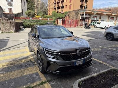 Usata Renault Austral Iconic 200 CV (147 kW) 2023 Grigio SUV