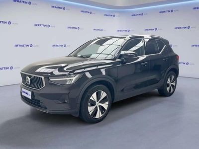 Nero Usata 2022 Volvo XC40 Core SUV | 26.990 € (Buon prezzo)