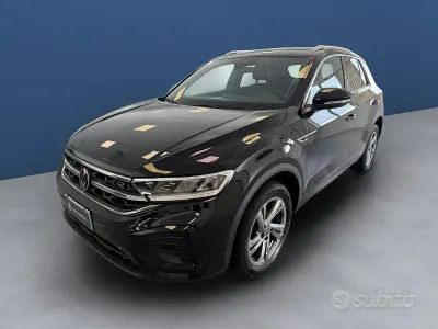 Usata VW T-Roc R-line 116 CV (85 kW) 2023 Nero SUV
