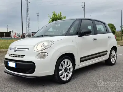 Usata Fiat 500L Lounge 105 CV (77 kW) 2013 Bianco Monovolume