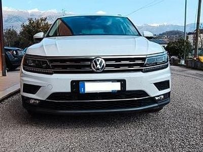 Usata VW Tiguan R-line 177 CV (130 kW) 2017 Bianco SUV