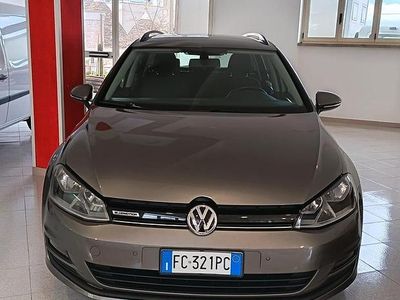 Usata VW Golf VII Executive 110 CV (80 kW) 2016 Grigio Station wagon
