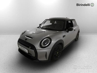 Usata Mini Cooper SE Classic 74 kW (101 CV) 2023 Melting silver Utilitaria