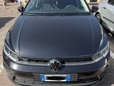 Usata VW Polo Life 80 CV (58 kW) 2023 Nero Utilitaria