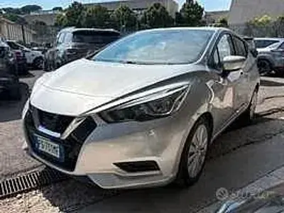 Usata Nissan Micra Acenta 71 CV (52 kW) 2018 Grigio Utilitaria