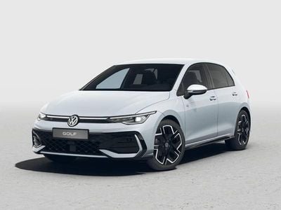 Nuova VW Golf VIII R-line Plus 150 CV (110 kW) 2026 Crystal ice blue metallizzato Berlina
