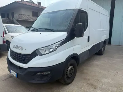 Usata Iveco 35.12