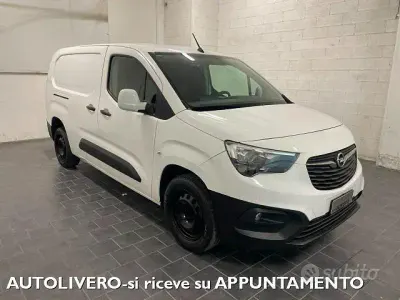 Usata Opel Combo 102 CV (75 kW) 2019 Bianco Monovolume