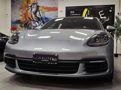 Usata Porsche Panamera 4 Sport Turismo Sport Turismo 330 CV (242 kW) 2018 Argento dolomite metallizzato Station wagon