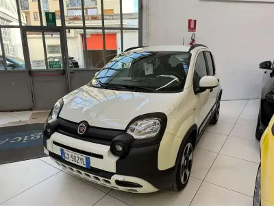Nuova Fiat Panda 69 CV (50 kW) 2025 Bianco gelato Utilitaria