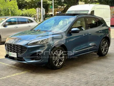Usata Ford Kuga ST-Line 152 CV (111 kW) 2022 Blu SUV