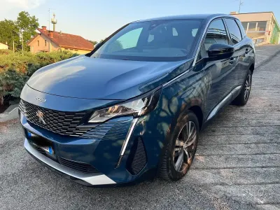 Usata Peugeot 3008 GT 131 CV (96 kW) 2023 Blu SUV