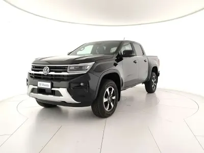 Usata VW Amarok Style 205 CV (150 kW) 2024 Midnight black metallizzato Pick-up