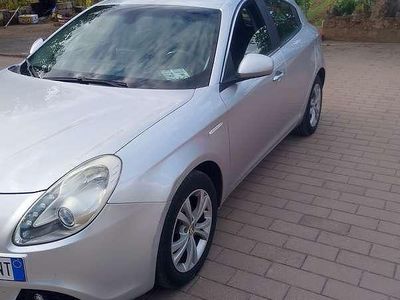 Usata Alfa Romeo Giulietta Exclusive 105 CV (77 kW) 2012 Argento Berlina
