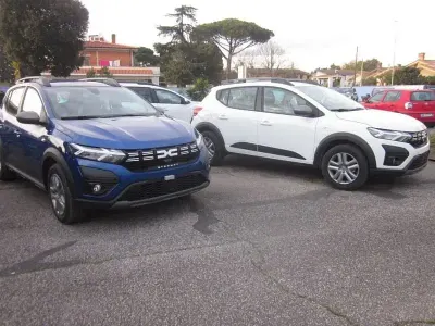 Nuova Dacia Sandero Expression 122 CV (89 kW) 2026 Bianco
