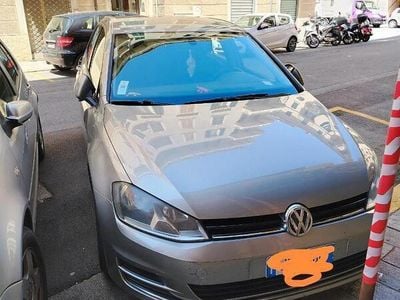 Usado VW Golf VII 2014 Gris Berlina