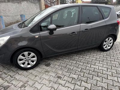 Usata Opel Meriva Cosmo 120 CV (88 kW) 2013 Grigio Monovolume