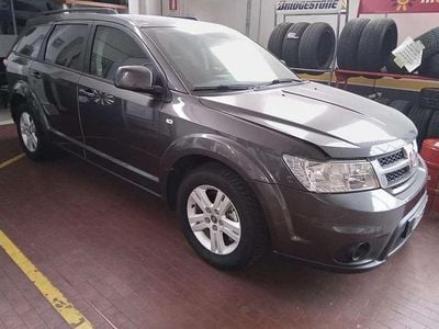 Usata Fiat Freemont Urban 140 CV (102 kW) 2014 Grigio SUV