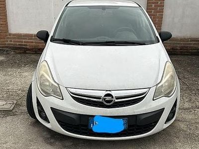 Usata Opel Corsa 2011 Bianco Utilitaria