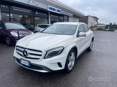 Usata Mercedes GLA180 Premium 109 CV (80 kW) 2016 Bianco SUV