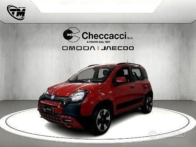Usata Fiat Panda Cross Cross 69 CV (50 kW) 2024 Rosso Utilitaria