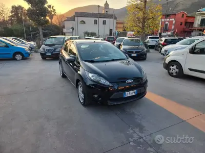Usata Ford Fiesta Titanium 68 CV (50 kW) 2010 Nero Berlina