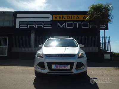 Usata Ford Kuga Titanium 120 CV (88 kW) 2015 Grigio SUV