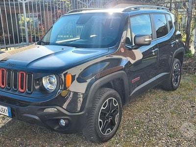 Usata Jeep Renegade Trailhawk 170 CV (125 kW) 2017 Nero SUV