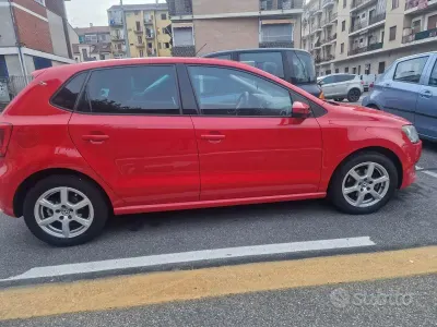 Usata VW Polo 64 CV (47 kW) 2010 Rosso Utilitaria