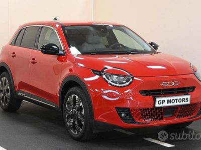 Usata Fiat 600 100 CV (73 kW) 2024 Rosso SUV