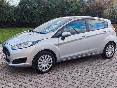 Second-hand Ford Fiesta 60 CP (44 kW) 2017 Gri Berlinǎ