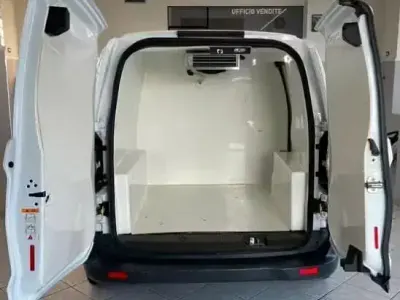 Usata Ford Transit Trend 74 CV (54 kW) 2023 Bianco Furgone