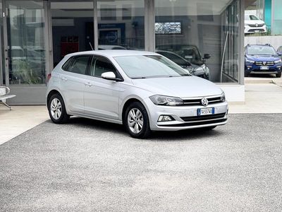 Usata VW Polo 80 CV (58 kW) 2019 Grigio Utilitaria