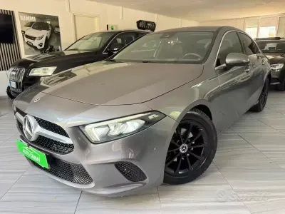 Usata Mercedes A180 116 CV (85 kW) 2020 Grigio Berlina