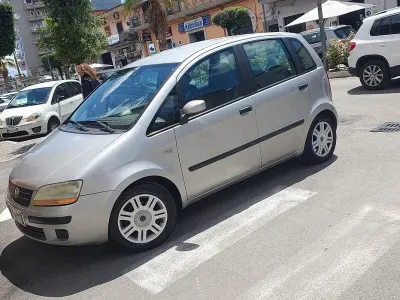 Usata Fiat Idea 95 CV (69 kW) 2004 Monovolume