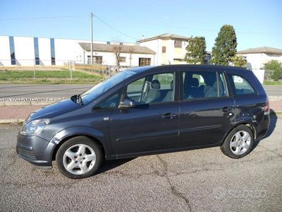 usata Opel Zafira 1.8 16V VVT Enjoy