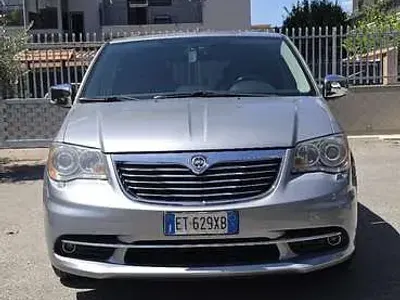 Usata Lancia Voyager Platinum 178 CV (130 kW) 2014 Monovolume