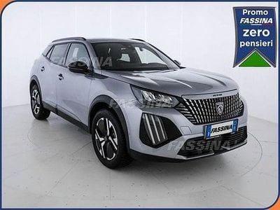 Usata Peugeot 2008 Allure 102 CV (75 kW) 2024 Grigio SUV