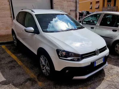 Usata VW Polo Cross 90 CV (66 kW) 2016 Bianco Utilitaria