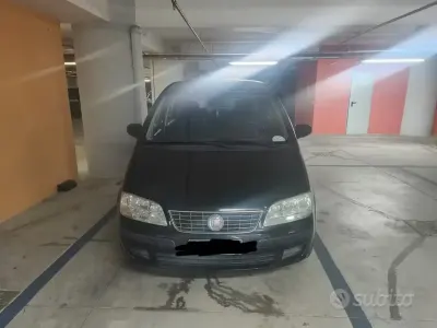 Usata Fiat Sedici 95 CV (69 kW) 2011 Nero SUV
