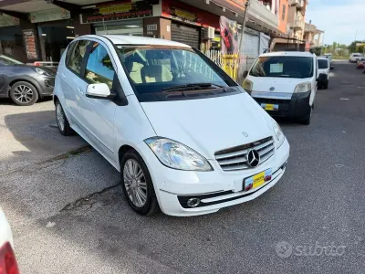 Usata Mercedes A180 Avantgarde 109 CV (80 kW) 2010 Bianco Berlina