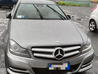 Begagnad Mercedes C220