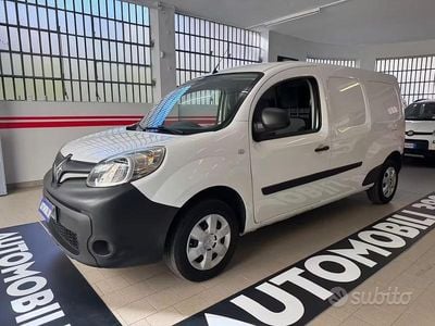 Usata Renault Kangoo 116 CV (85 kW) 2021 Bianco Monovolume