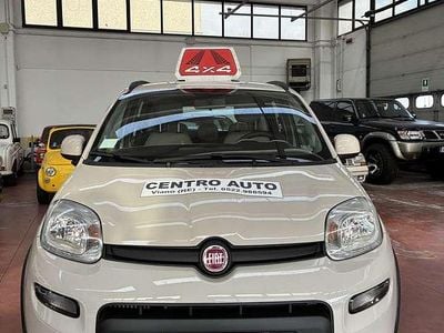 Usata Fiat Panda 4x4 75 CV (55 kW) 2015 Other Utilitaria