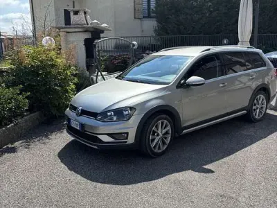 Usata VW Golf Alltrack Executive 110 CV (80 kW) 2016 Station wagon