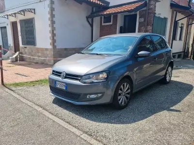 Usata VW Polo 75 CV (55 kW) 2013 Grigio Utilitaria