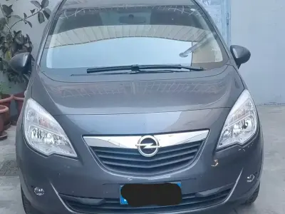 Usata Opel Meriva 101 CV (74 kW) 2010 Monovolume