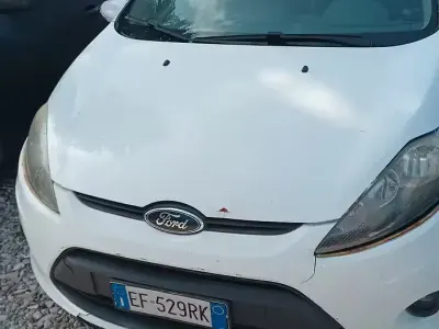 Usata Ford Fiesta 82 CV (60 kW) 2011 Berlina