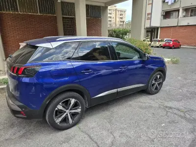 Usata Peugeot 3008 2018 Blu SUV
