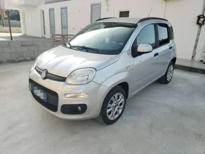 Begagnad Fiat Panda Lounge 86 HK (63 kW) 2013 Silver Halvkombi